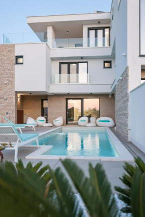 Villa Fortunal, Murter